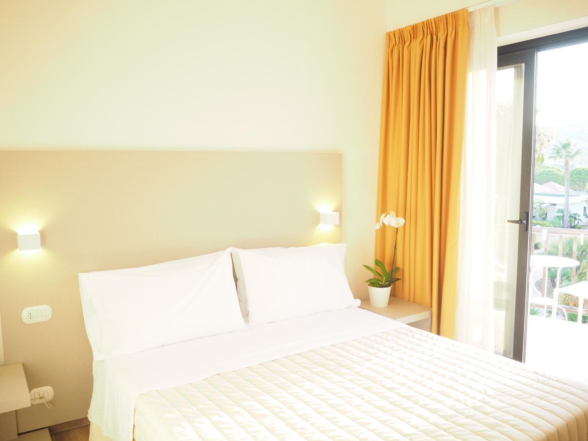 Oasiclub Hotel Vieste Eksteriør billede